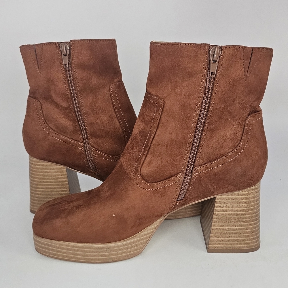 BP Keyla Platform Ankle Booties Brown Faux Suede Size 9 - Picture 7 of 10